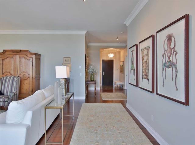 ph05 - 1135 Royal York Rd, Condo with 2 bedrooms, 3 bathrooms and 2 parking in Toronto ON | Image 3
