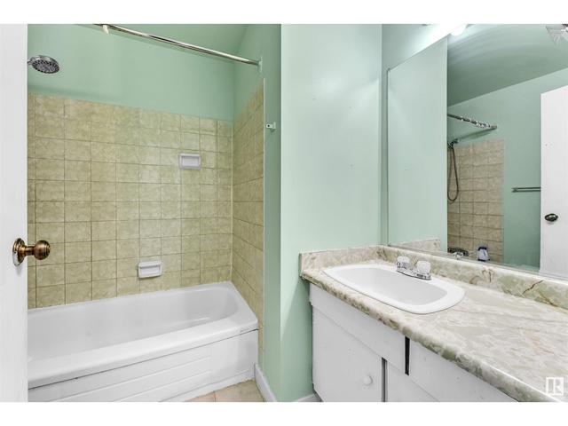 5452 38a Av Nw, House attached with 3 bedrooms, 1 bathrooms and null parking in Edmonton AB | Image 22