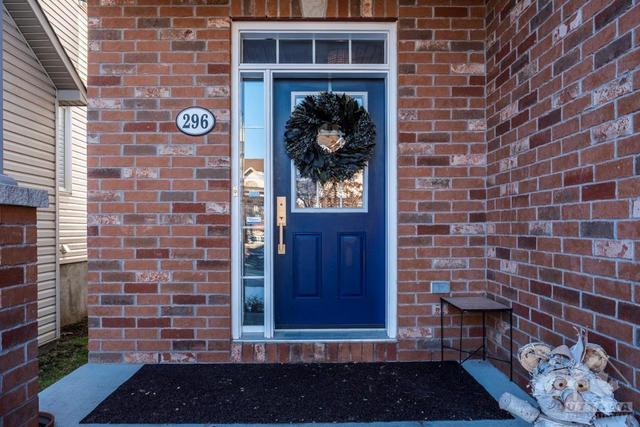 296 Harthill Way, House detached with 4 bedrooms, 4 bathrooms and 3 parking in Ottawa ON | Image 2
