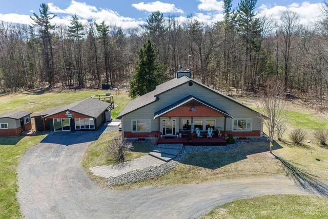 3033 Mclaughlin Road, House detached with 4 bedrooms, 3 bathrooms and 12 parking in Whitewater Region ON | Image 1