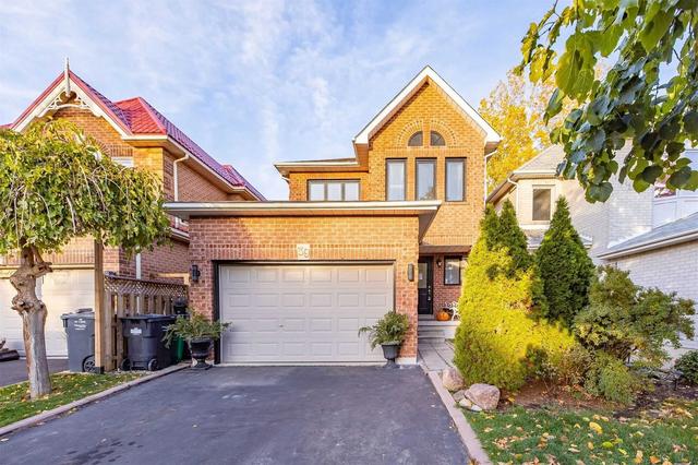 39 Hood Cres, House detached with 3 bedrooms, 3 bathrooms and 4 parking in Brampton ON | Image 1