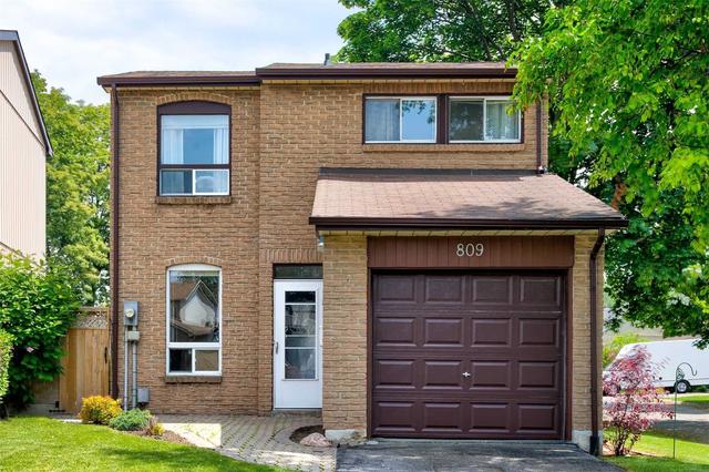 809 Finley Ave, Condo with 3 bedrooms, 2 bathrooms and 2 parking in Ajax ON | Image 1