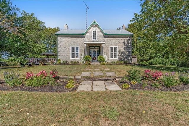 387 Moscow Road, House detached with 4 bedrooms, 2 bathrooms and 11 parking in Stone Mills ON | Image 2
