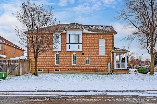 11 Florence Dr, House detached with 3 bedrooms, 4 bathrooms and 3 parking in Brampton ON | Image 29