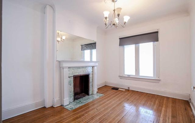 main/bs - 775 Markham St, House detached with 1 bedrooms, 1 bathrooms and 0 parking in Toronto ON | Image 6