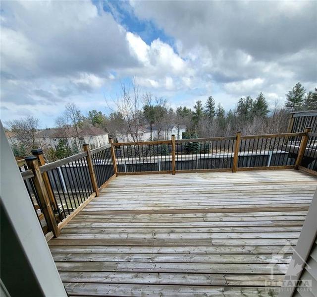 834 Fletcher Circle, Townhouse with 3 bedrooms, 3 bathrooms and 3 parking in Ottawa ON | Image 8