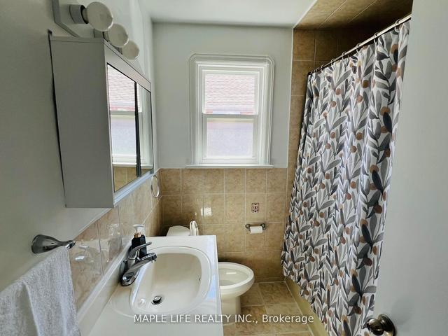739 Pharmacy Ave, House detached with 3 bedrooms, 2 bathrooms and 7 parking in Toronto ON | Image 8