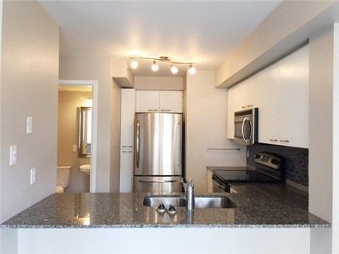 829 - 75 Weldrick Rd E, Condo with 2 bedrooms, 2 bathrooms and 1 parking in Richmond Hill ON | Image 3