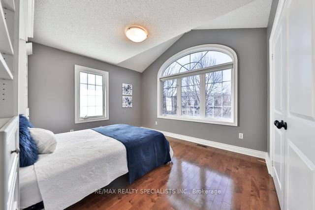 815 Somerville Terr, House detached with 4 bedrooms, 5 bathrooms and 6 parking in Milton ON | Image 13