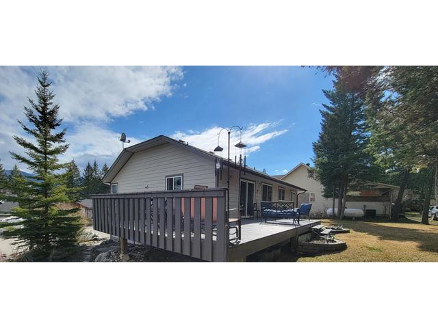 781 Westridge Drive, House detached with 4 bedrooms, 3 bathrooms and 4 parking in Invermere BC | Image 6