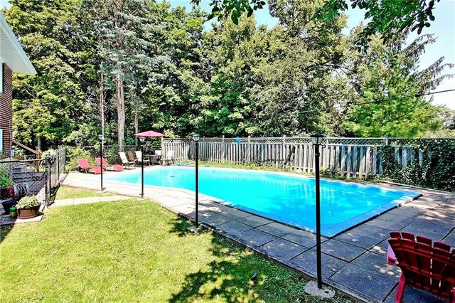7 Isherwood Court, House detached with 5 bedrooms, 2 bathrooms and 2 parking in Mississauga ON | Image 40