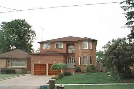 295 Hendon Ave, House detached with 4 bedrooms, 4 bathrooms and 3 parking in Toronto ON | Image 1