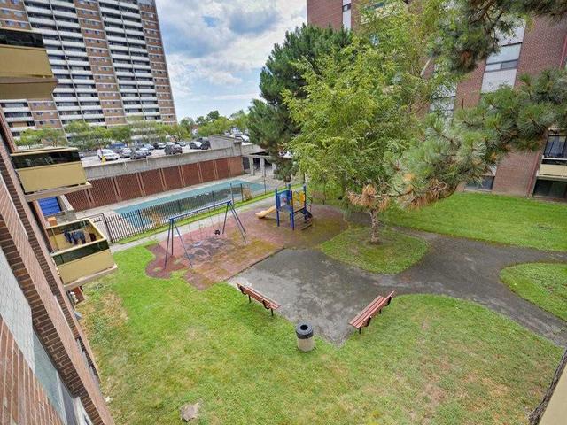 211 - 921 Midland Ave, Condo with 2 bedrooms, 1 bathrooms and 1 parking in Toronto ON | Image 9