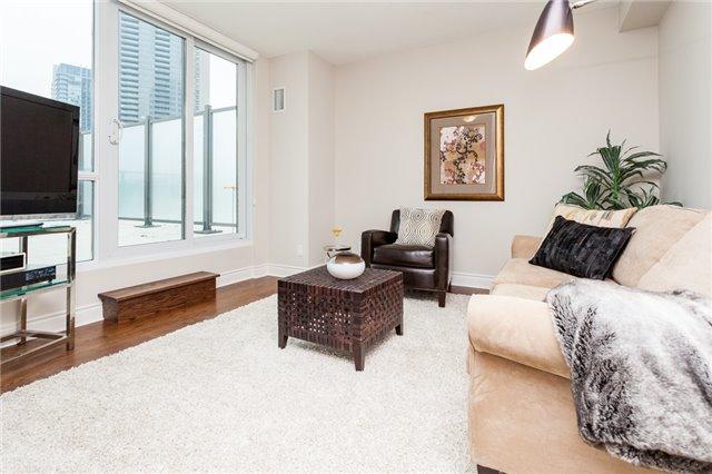 th2 - 2230 Lake Shore Blvd W, Townhouse with 3 bedrooms, 3 bathrooms and 2 parking in Toronto ON | Image 6