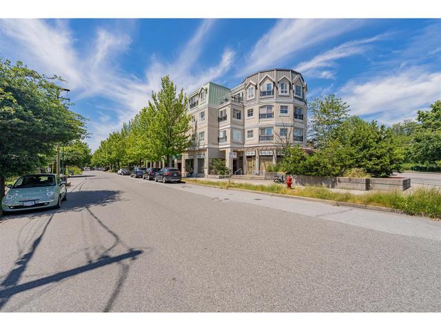 e409 - 515 E 15th Avenue, Condo with 2 bedrooms, 2 bathrooms and null parking in Vancouver BC | Card Image