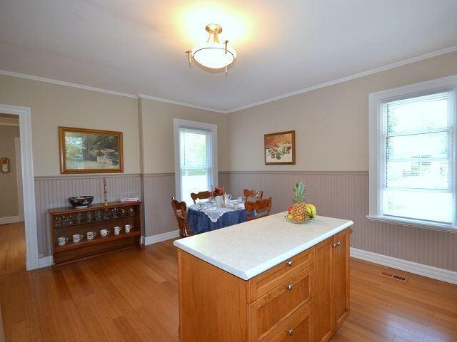 222 Mount Pleasant St, House detached with 4 bedrooms, 2 bathrooms and 8 parking in Brantford ON | Image 10