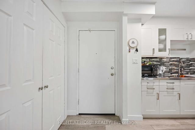 509 - 15 London Green Crt, Condo with 3 bedrooms, 2 bathrooms and 1 parking in Toronto ON | Image 12
