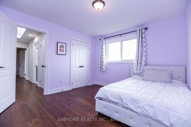 26 Hawkstone Cres, House detached with 4 bedrooms, 4 bathrooms and 4 parking in Whitby ON | Image 5