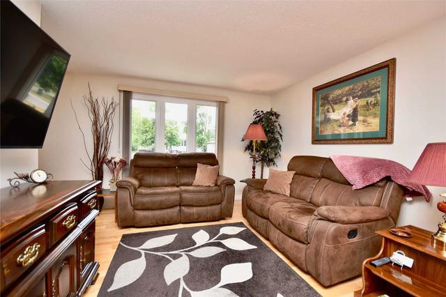 688 Bayview Dr, House detached with 3 bedrooms, 2 bathrooms and 6 parking in Midland ON | Image 9