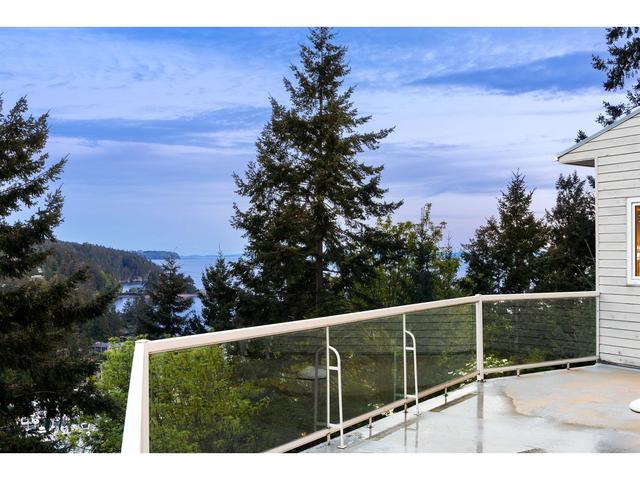 5860 Falcon Road, House detached with 5 bedrooms, 5 bathrooms and null parking in West Vancouver BC | Image 20