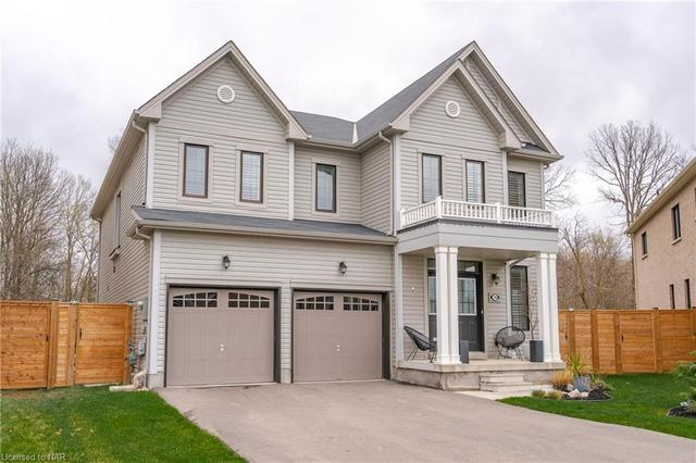 7999 Buckeye Crescent, House detached with 4 bedrooms, 3 bathrooms and 6 parking in Niagara Falls ON | Image 1