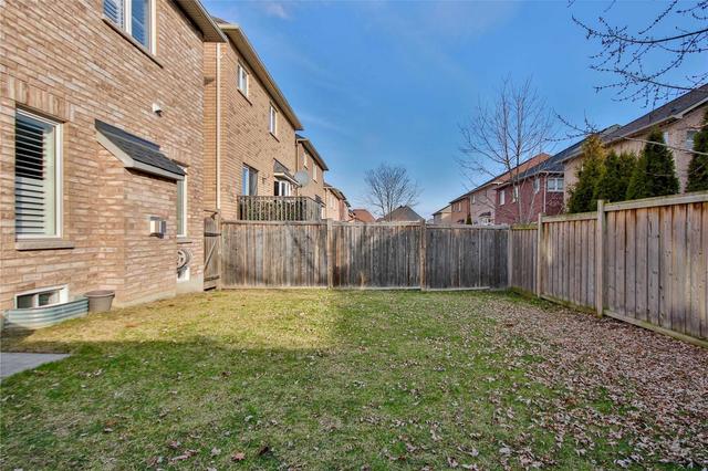 76 Muscat Cres, House detached with 4 bedrooms, 3 bathrooms and 6 parking in Ajax ON | Image 31