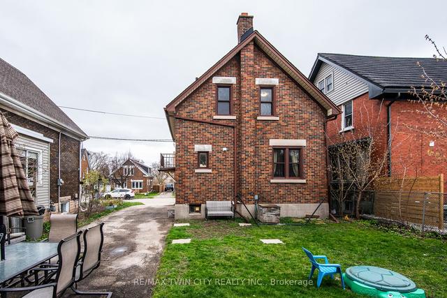 204 Kent Ave, House detached with 3 bedrooms, 1 bathrooms and 5 parking in Kitchener ON | Image 30