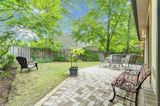 2160 Abbotswood Crt, House detached with 4 bedrooms, 5 bathrooms and 8 parking in Mississauga ON | Image 32
