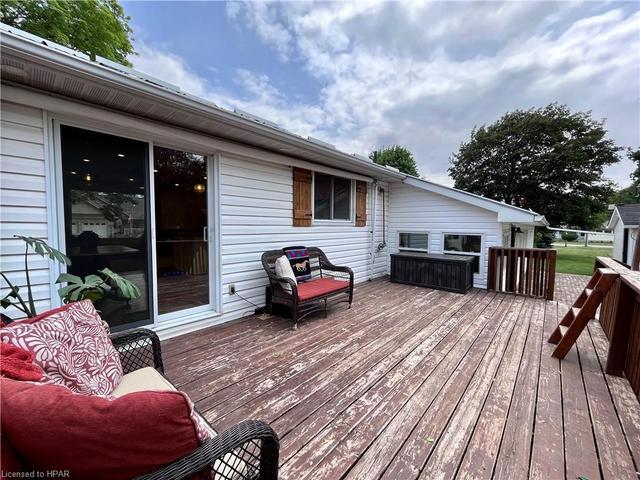 255 Hamilton Street, House detached with 4 bedrooms, 2 bathrooms and null parking in North Huron ON | Image 26