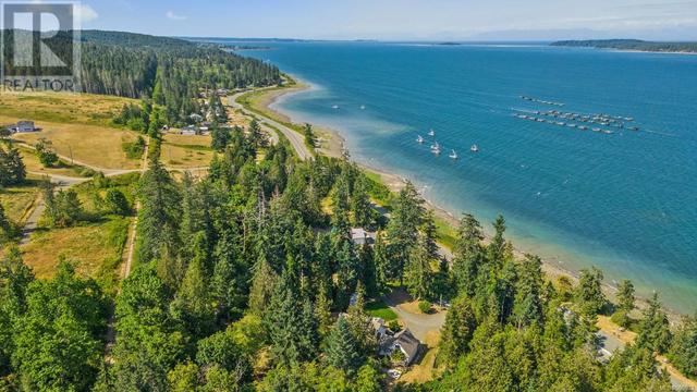 6249 Island Hwy, House detached with 3 bedrooms, 3 bathrooms and 8 parking in Comox Valley A BC | Image 72