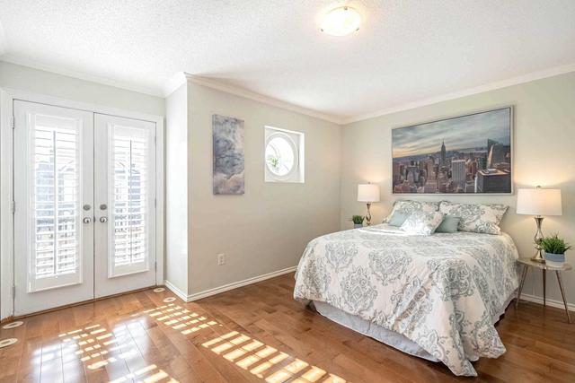 12 Flook Lane, House attached with 3 bedrooms, 4 bathrooms and 2 parking in Toronto ON | Image 21