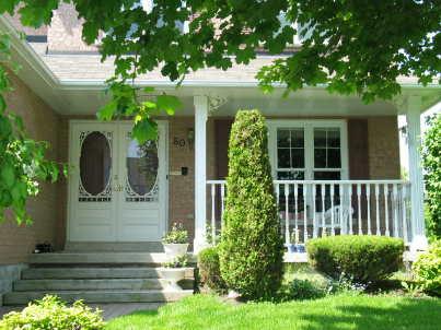 80 Hemmingway Dr, House detached with 4 bedrooms, 3 bathrooms and 4 parking in Clarington ON | Image 2