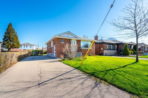 251 South Bend Rd E, House detached with 3 bedrooms, 2 bathrooms and 3 parking in Hamilton ON | Card Image
