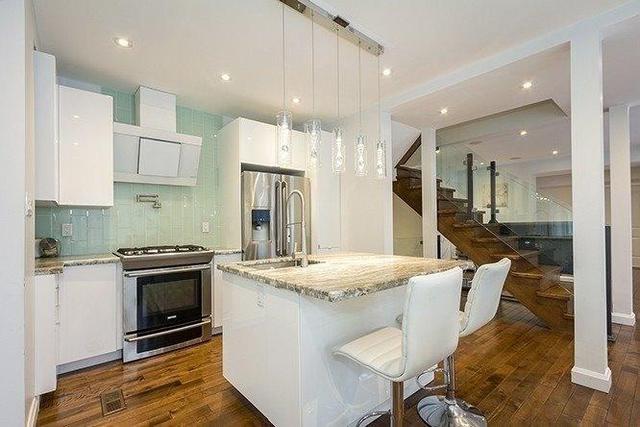 89 Moore Ave, House semidetached with 4 bedrooms, 4 bathrooms and 1 parking in Toronto ON | Image 5