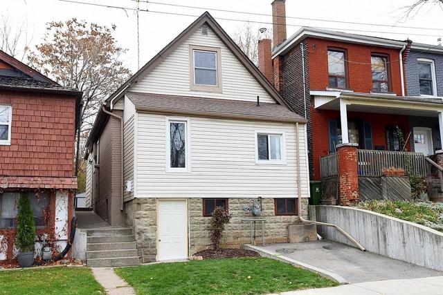 454 Jackson St W, House detached with 3 bedrooms, 3 bathrooms and 1 parking in Hamilton ON | Image 1