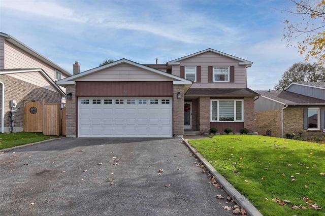72 Eastman Cres, House detached with 4 bedrooms, 3 bathrooms and 4 parking in Newmarket ON | Image 10