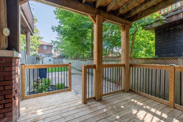 61 Leuty Ave, House semidetached with 3 bedrooms, 3 bathrooms and 1 parking in Toronto ON | Image 18
