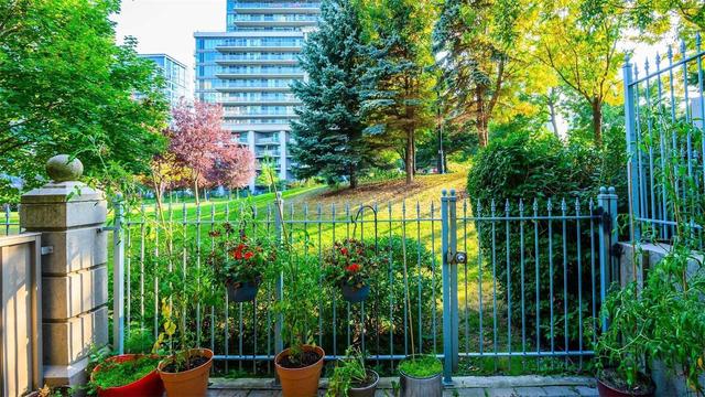 Th 1 - 2111 Lake Shore Blvd W, Townhouse with 3 bedrooms, 4 bathrooms and 2 parking in Toronto ON | Image 17