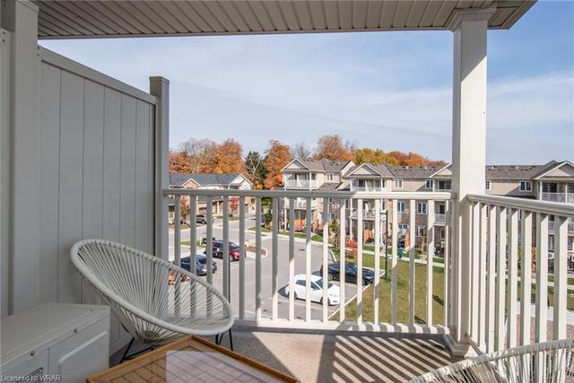 39 - 403 Westwood Drive, House attached with 3 bedrooms, 1 bathrooms and 2 parking in Kitchener ON | Image 32