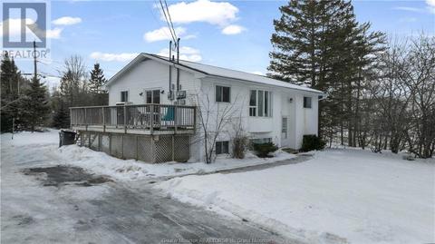 217 Monteith, House other with 5 bedrooms, 3 bathrooms and null parking in Fredericton NB | Card Image