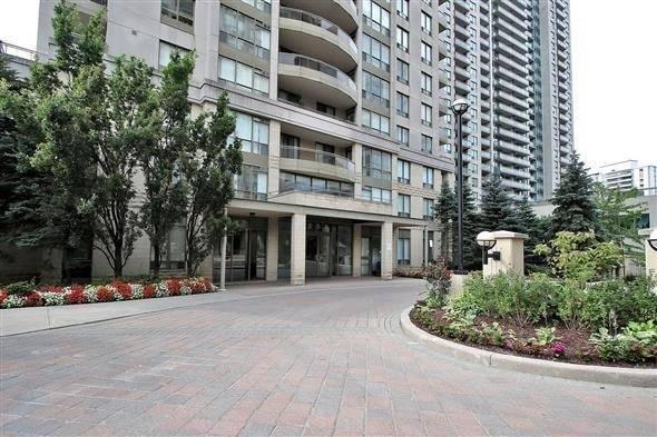 1003 - 256 Doris Ave, Condo with 2 bedrooms, 2 bathrooms and 1 parking in Toronto ON | Image 11