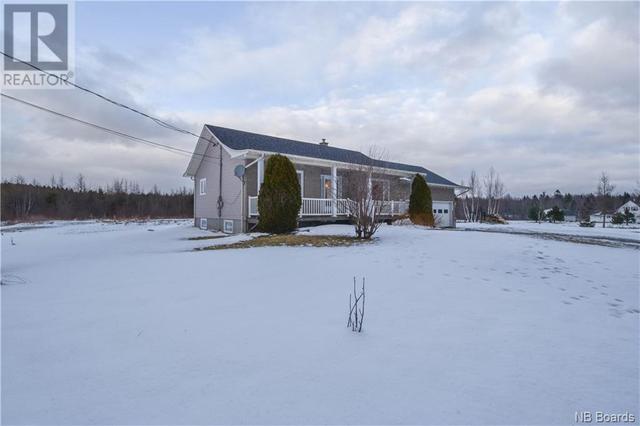 326 Tilley Road Road, House detached with 4 bedrooms, 1 bathrooms and null parking in Saint Isidore P NB | Image 6