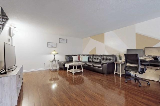 53 - 130 Ling Rd, Townhouse with 3 bedrooms, 2 bathrooms and 1 parking in Toronto ON | Image 33