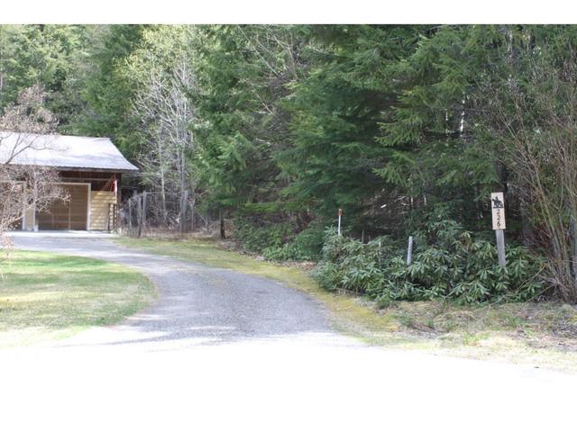 226 Burton Main Road, House detached with 3 bedrooms, 2 bathrooms and null parking in Central Kootenay K BC | Image 25