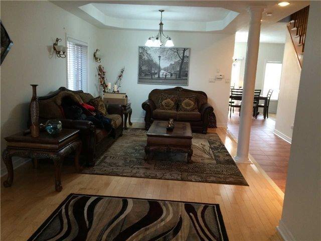 80 Avalanche Cres, House detached with 4 bedrooms, 5 bathrooms and 4 parking in Brampton ON | Image 2