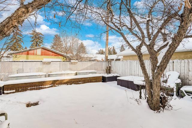 126 Marwood Circle Ne, House detached with 3 bedrooms, 1 bathrooms and 4 parking in Calgary AB | Image 43