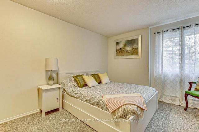 312 - 727 Deveron Cres, Condo with 2 bedrooms, 1 bathrooms and 2 parking in London ON | Image 12