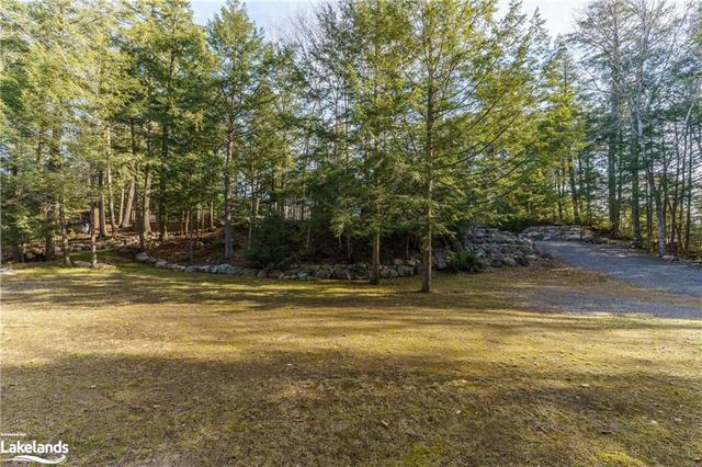 3117 Limberlost Road, House detached with 3 bedrooms, 1 bathrooms and 10 parking in Lake of Bays ON | Image 4
