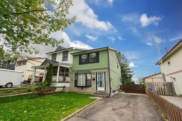 870 Southridge St, House semidetached with 3 bedrooms, 2 bathrooms and 3 parking in Oshawa ON | Image 1