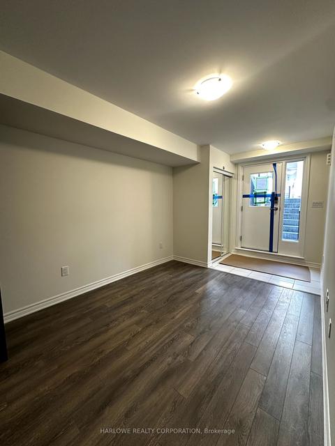 401 - 2789 Eglinton Ave E, Townhouse with 1 bedrooms, 1 bathrooms and 1 parking in Toronto ON | Card Image